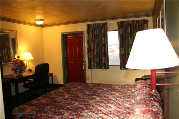 Plaza Travel Inn Clewiston Zimmer foto